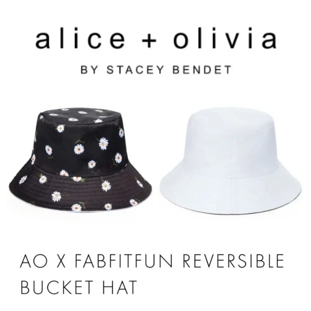 Alice + Olivia By Stacey Bendet Reversible Daisy Print Bucket Hat Black White